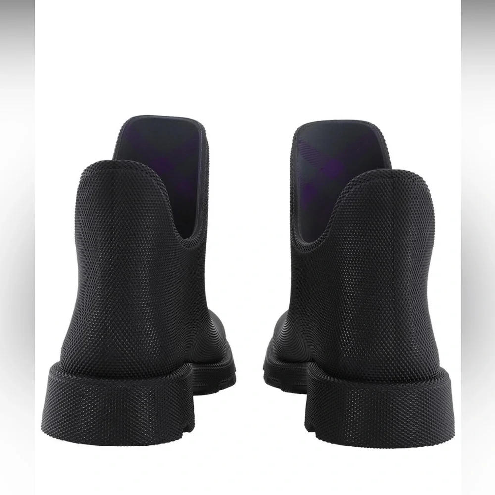 Burberry Black Winter & Rain Boots for Women - Picture 4 of 10